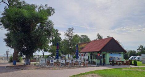 🍟 Strandoase Mönkebude – Dein Imbiss direkt am Hafen